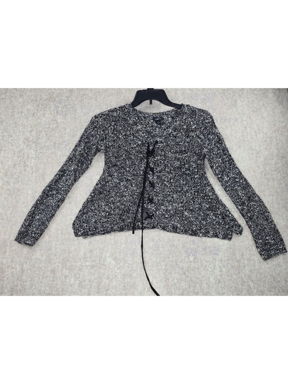 Rue21 Womens Black & White Knit Cardigan Sweater Medium Acrylic Tie Front
